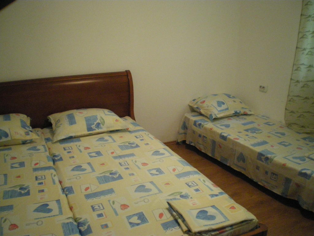 Old House Hostel Burgas Room photo