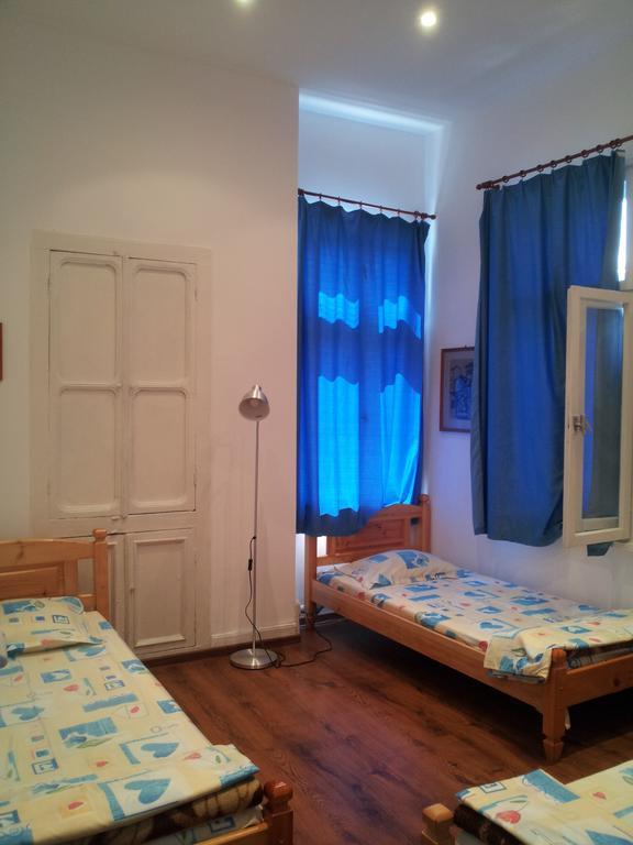 Old House Hostel Burgas Room photo